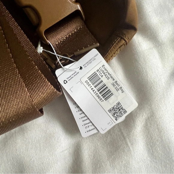 🆕 Lululemon Everywhere Belt Bag - Burnt Caramel - Picture 5 of 5
